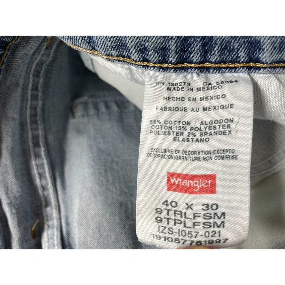 Wrangler relaxed fit